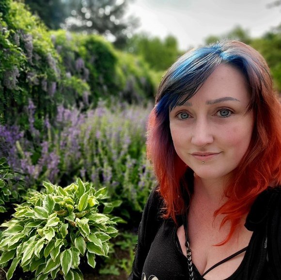 Meet your Posher, Camille - Picture 1 of 1